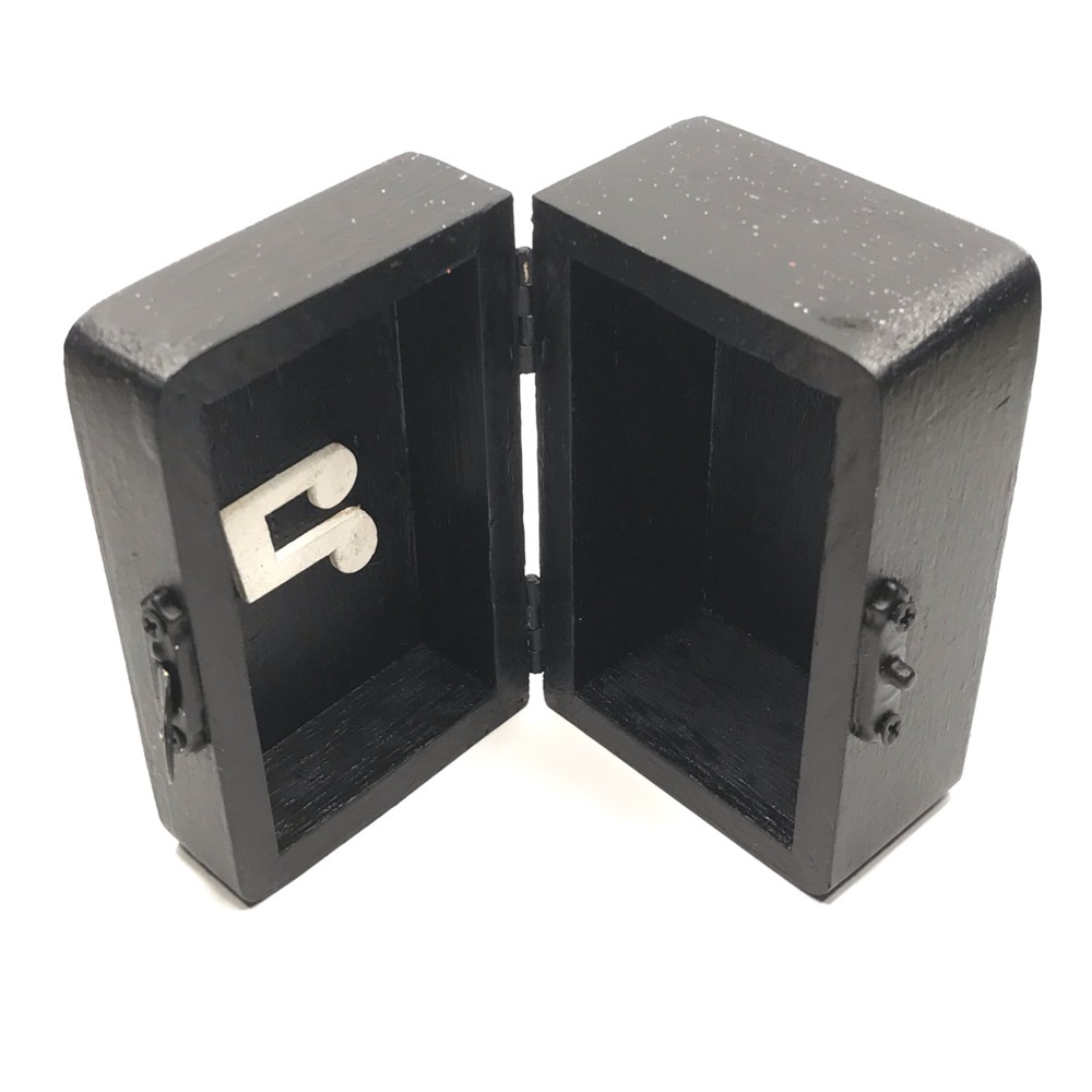 ⚡️Johnny Cash inspired distressed graffiti Rocker Box Mini 4”x2.5” for love-… - Picture 3 of 8